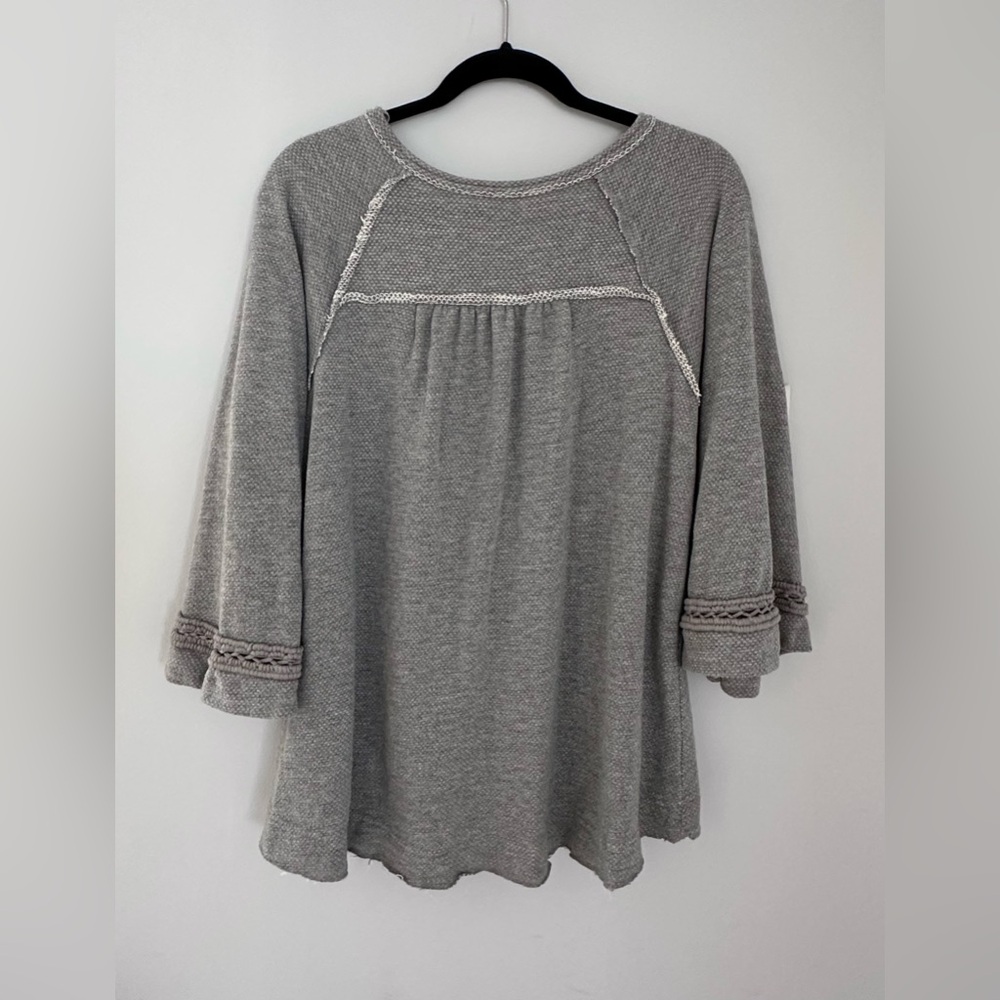 Free People Grey Textured Knit Long Sleeve Sweater (Boho/Slouchy Fit) - Size XS - Picture 3 of 11